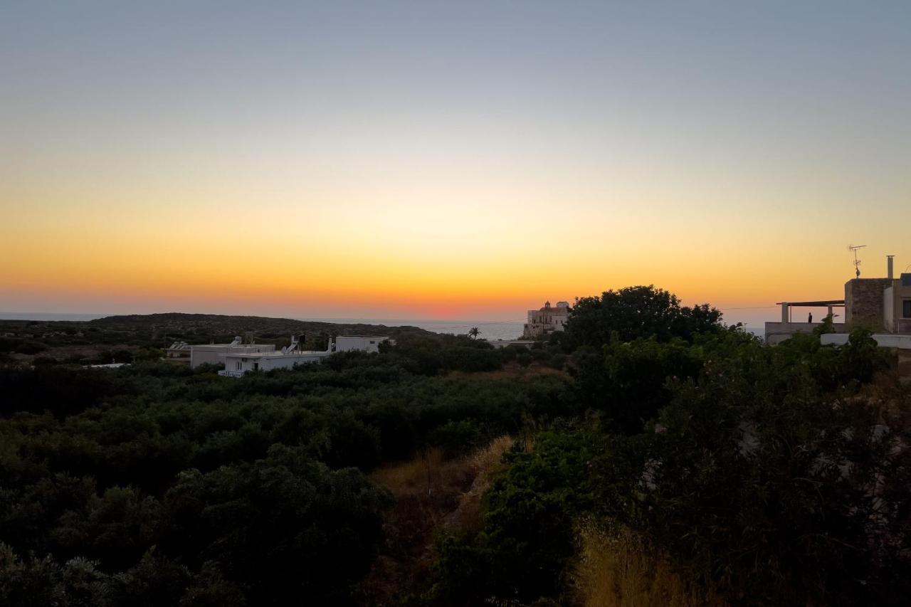 Thea * Agios Pandeleimon (Crete)